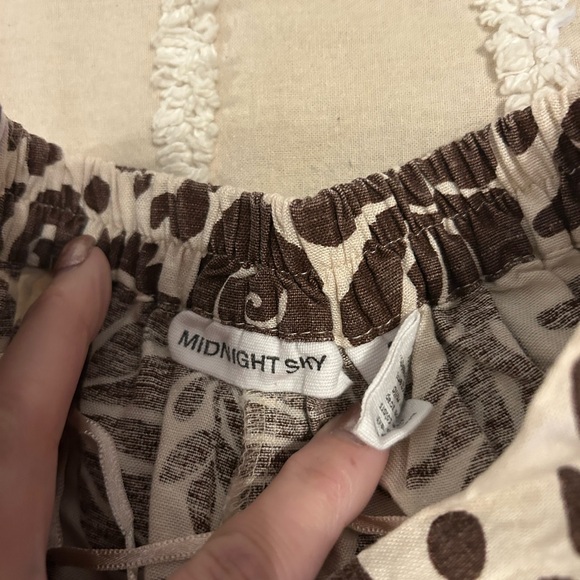 Floral Print Wide-Leg Jumpsuit. 2 Piece - Picture 4 of 10